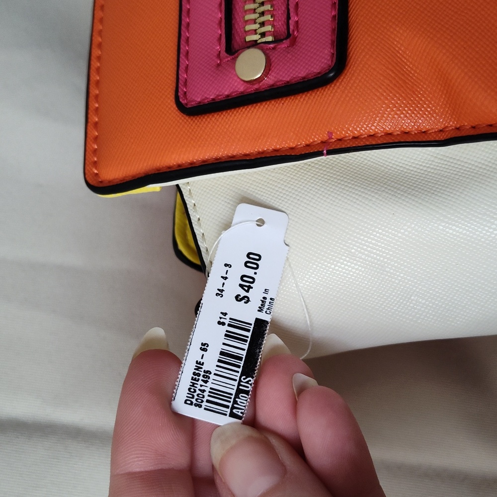 Purse - Picture 6 of 7